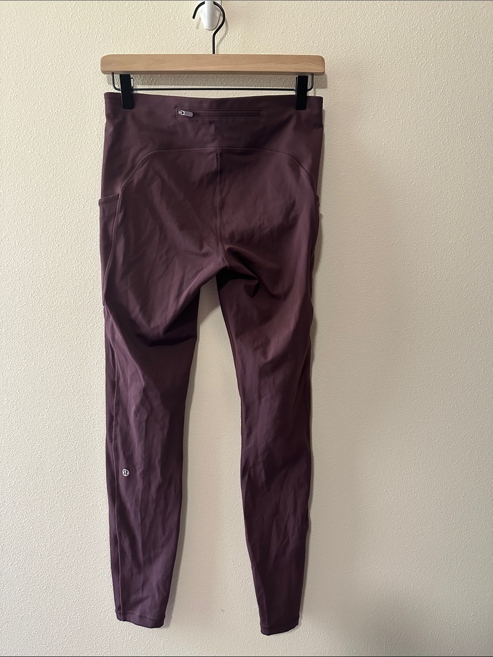 Lululemon Speed Up Tight *28" Arctic Plum W5BMUS Full-On® Luxtreme size 8 - Picture 5 of 9